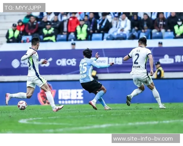 三镇门将郭嘉宇专注防守表现强调团队胜利的重要性