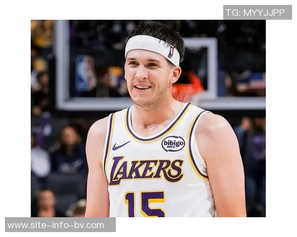 里夫斯坚定信心称球队需团结一心如老詹所言共同争胜