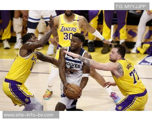 雷迪克呼吁湖人保持冠军状态东契奇强调身心兼备的重要性